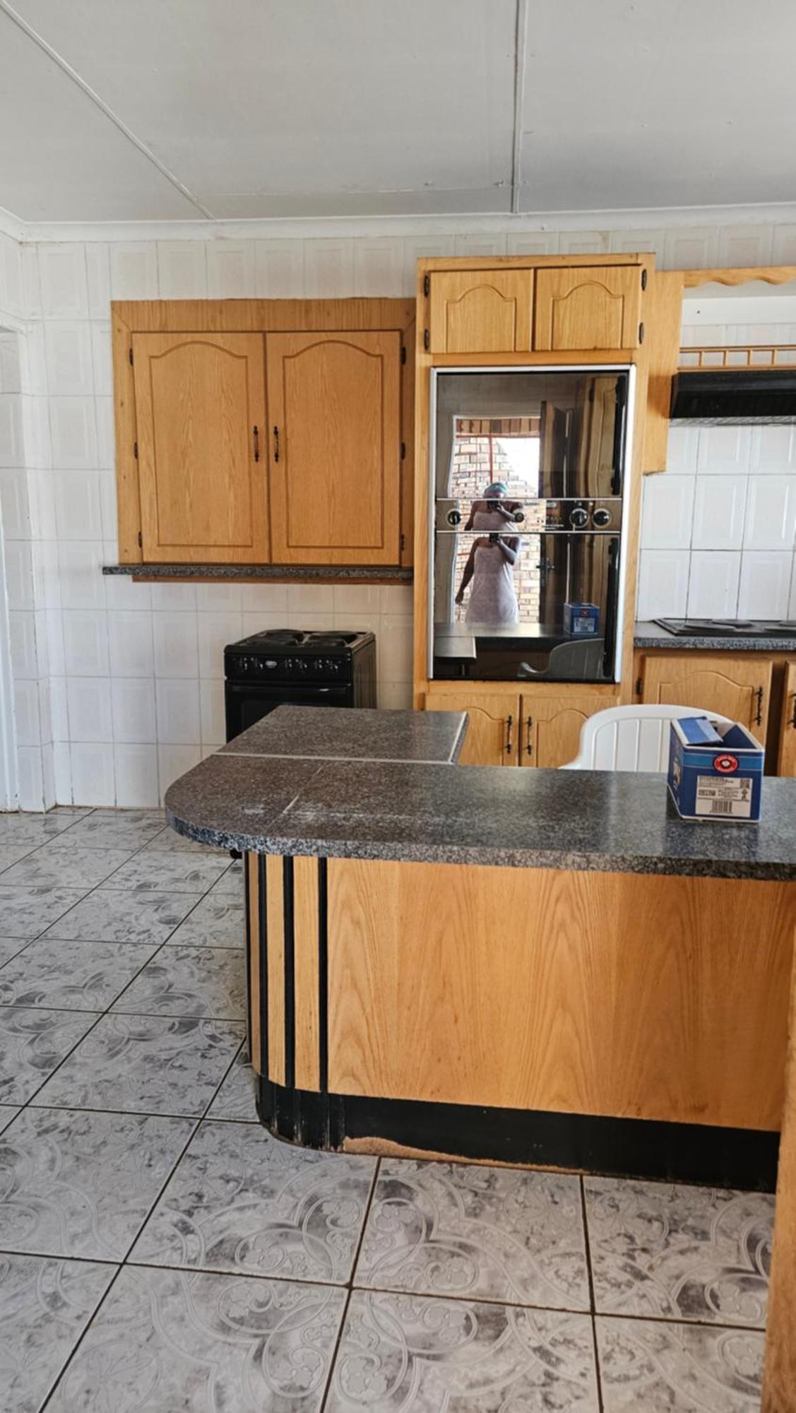 Goodlife Guest House In Mafikeng Dış mekan fotoğraf